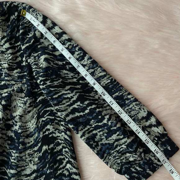 TALBOTS Petites Blouse 3/4 Sleeves Blue Print - Size P  EUC - Picture 11 of 11